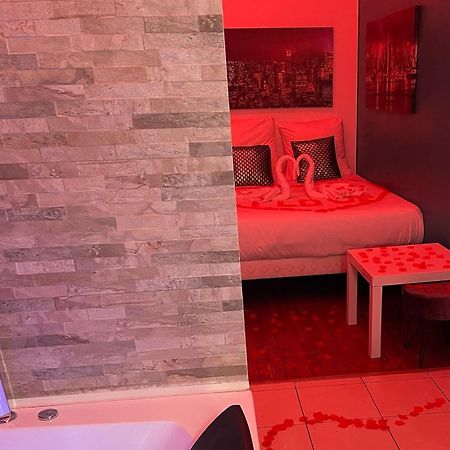 Spa Enzo Appartement Avec Jacuzzi Privatif Lião Exterior foto