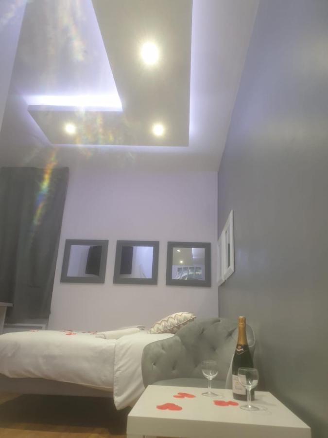 Spa Enzo Appartement Avec Jacuzzi Privatif Lião Exterior foto